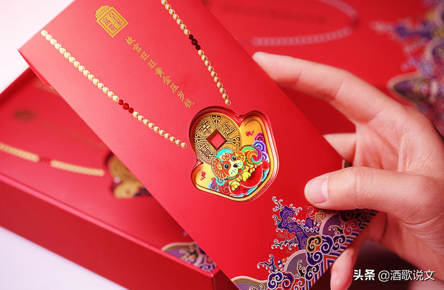 什么是压岁钱，压岁钱也叫“压祟钱”（什么是压岁钱? 手抄报）