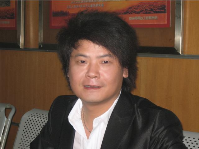 小沈阳真名叫什么，小沈阳真名字叫什么（如今人气不再被斥江郎才尽）