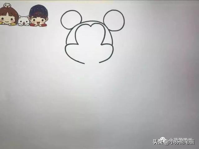 一分钟画出米奇的简笔画，米奇简笔画简单（童话经典：米老鼠简笔画）