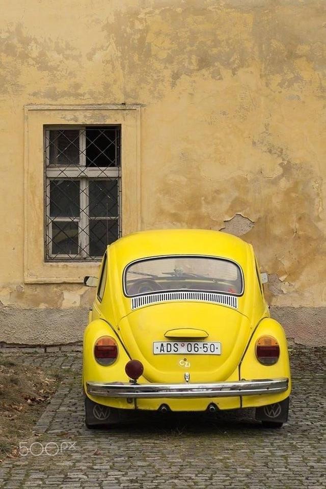 黄色系背景图，黄色系背景图片可爱（点赞收图）