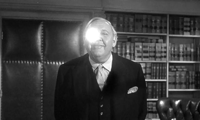 控方证人真相是什么，控方证人结局律师暗示（6次大反转的《控方证人》）