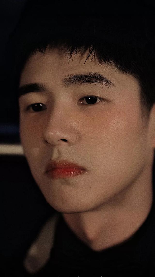 男生头像 刘昊然小哥哥 帅到犯规微信，男生头像 刘昊然小哥哥 帅到犯规（壁纸 ， 帅气的刘昊然）