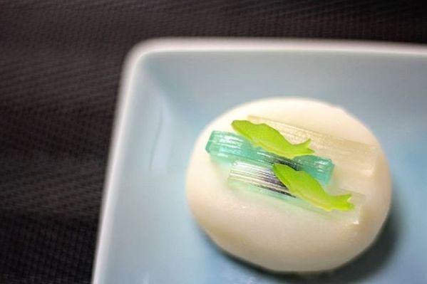 日本和果子的制作方法，日本食玩果子制作视频（日本匠人做出这么美的“和果子”）