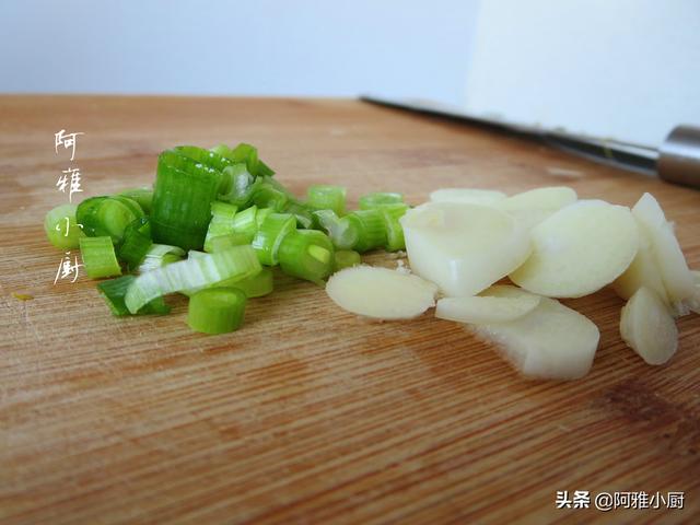 西红柿汤怎么做，牛肉西红柿汤怎么做（西红柿鸡蛋汤看似简单）