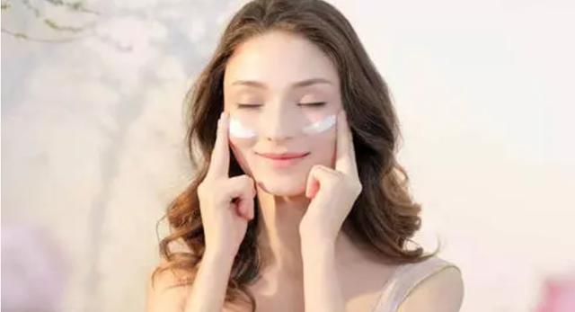 秋冬护肤六大误区，秋冬护肤六大误区是什么（秋冬护肤尽量避开这6个误区）