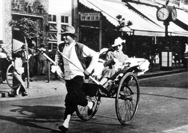 骆驼祥子黄包车简笔画，骆驼祥子拉车简笔画怎么画（漫话：黄包车）