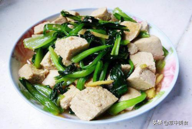 怎样做美味的油菜炒豆腐，油菜豆腐怎么炒好吃（推荐6道油菜美食）