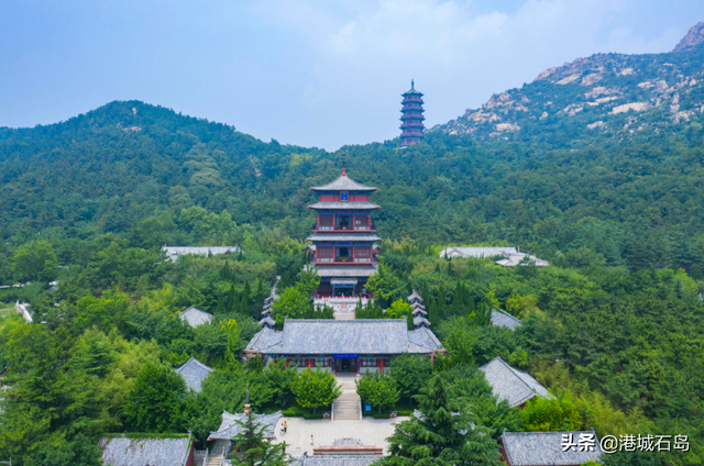 柒彩都市()，柒彩里美食城（徜徉在石岛初秋的那山那片海）