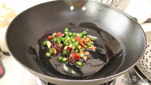 黄豆芽怎么做好吃，绿豆芽怎么做好吃（大厨分享小技巧）