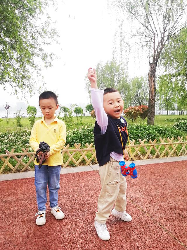 形容天伦之乐的唯美句子，天伦之乐的优美句子有哪些（春花开得早 郯城乐逍遥）