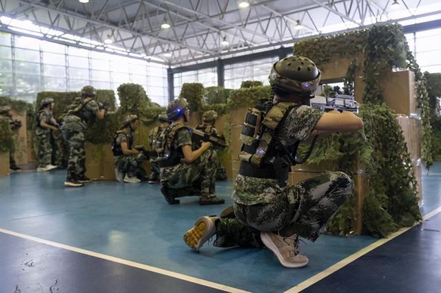 军训被子怎么叠，教你如何叠军被（军训的n种打开方式）