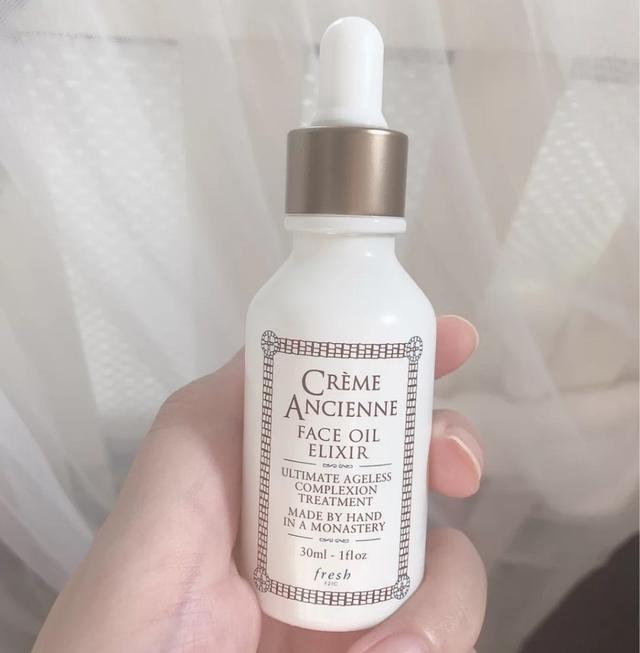 霍霍巴油适合什么年龄段.，霍霍巴油贵吗（4款适合秋冬的“贵价”精华油）