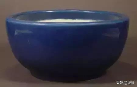 白瓷起源于什么时候的瓷器，瓷器釉彩的品种及其起源