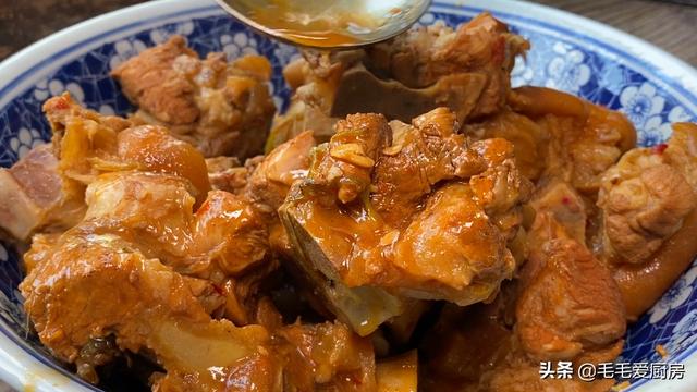 豆腐乳酱的制作方法，豆腐乳酱的制作方法视频（想吃酱大骨别去饭店了）