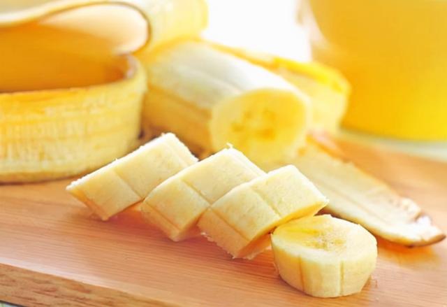 晚上可以吃香蕉吗，香蕉适不适合晚上吃（提示：这3样食物）