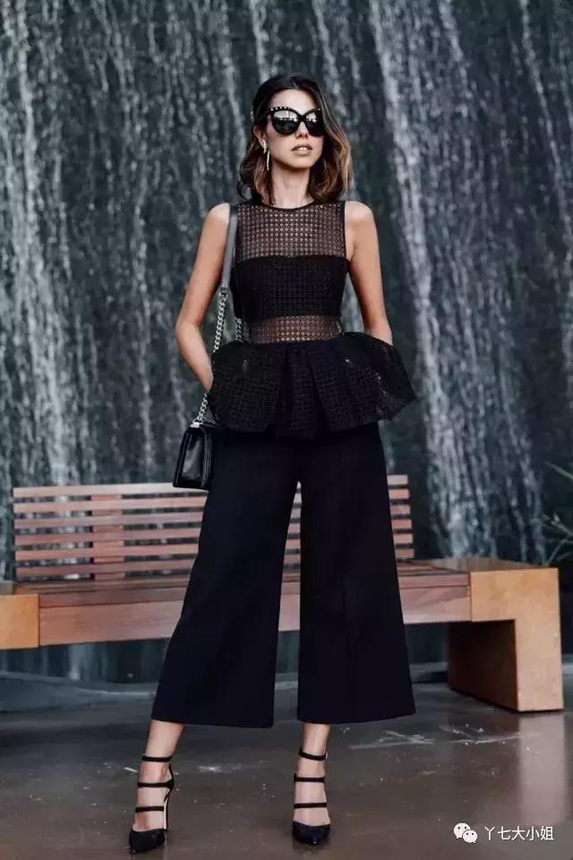 粗跟低帮高跟鞋怎么搭配裤子，气场超强的时髦组合