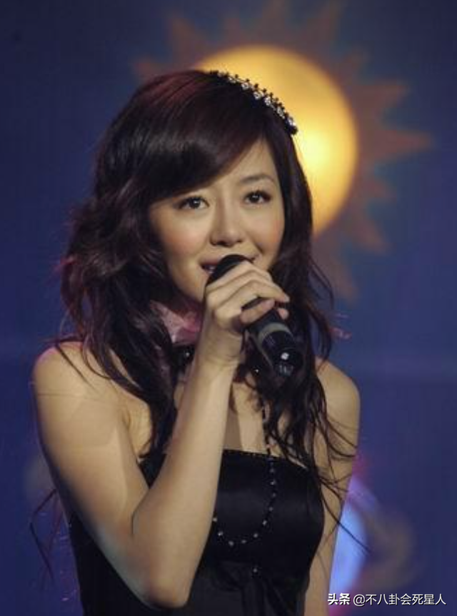 各届超级女声冠军是谁，2018年超级女声冠军是谁（其他都成了娱乐圈弃子）