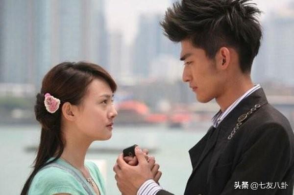 张翰郑爽复合已领证，张翰回应追回郑爽（网友：别再祸害张翰了）