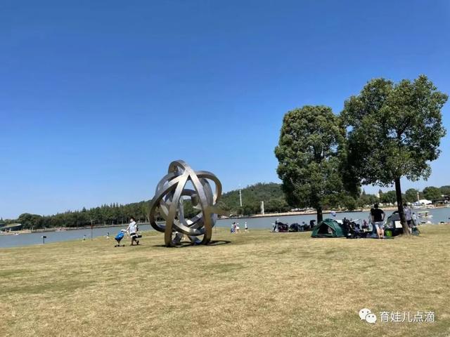 月湖雕塑公园攻略，上海怎么旅游省钱（月湖雕塑公园-面积大人不多除了贵和远其他都很好）