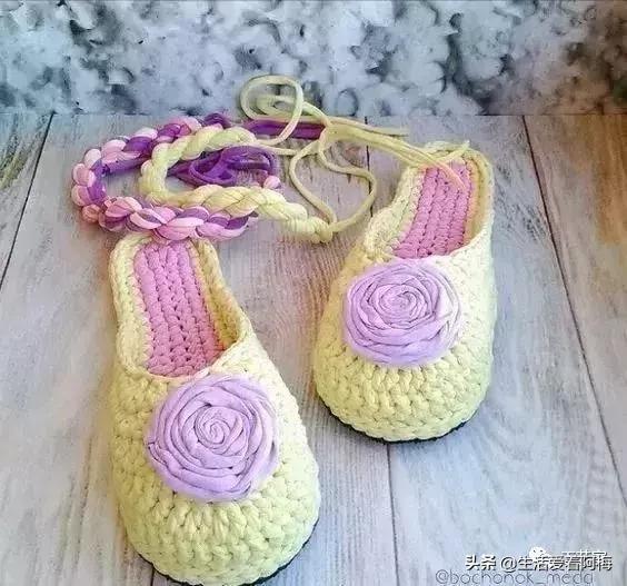 新手勾鞋子一步一步教，鞋子的钩法详解简单几步教会你（是时候为家人钩织地板拖了）