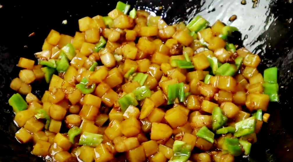 图片[5]-【炒土豆】做法步骤图 比大鱼大肉还香 过年用它招待客人特棒-起舞食谱网