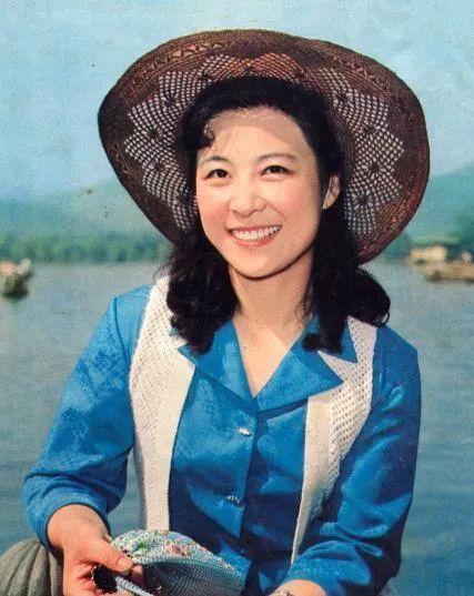 瞧这一家子大结局，瞧这一家子剧情介绍（顶着嘘声拼命、父亲去世才暴露身份）