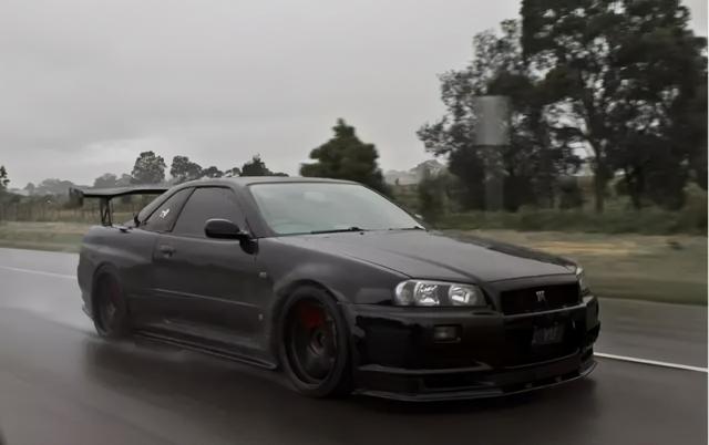 日产skyline，日产skyline在国内叫什么（日产Skyline GT-R）