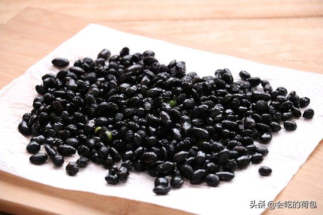 黑豆最简单的吃法，黑豆的简单吃法（教你1个简单做法）