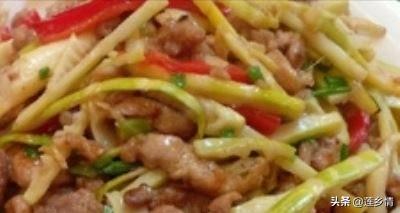 竹笋炒腊肉的做法，腊肉炒竹笋的做法（小笋炒腊肉绝对美味）