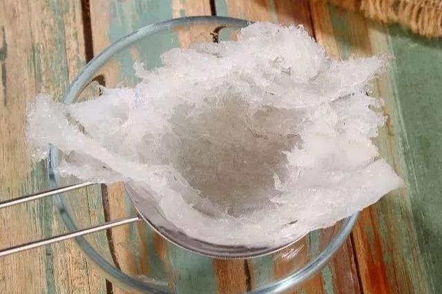 炖煮燕窝方法，炖煮燕窝的方法（从泡发到炖煮）