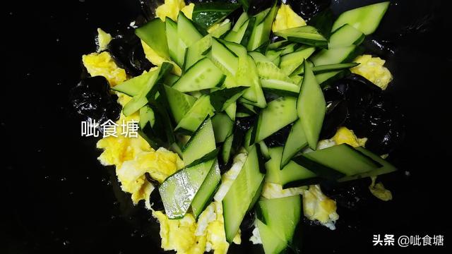 菱形片怎么切，饭店的黄瓜片都是菱形的