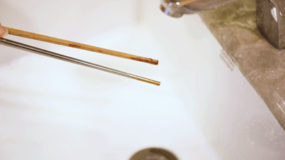不锈钢筷子好还是竹筷子好，筷子不锈钢好还是竹筷好（先别急着下结论）
