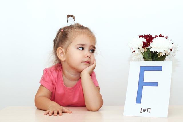 早教机哪个牌子好  儿童早教机品牌推荐，早教机哪个牌子好（给孩子使用早教机两年）