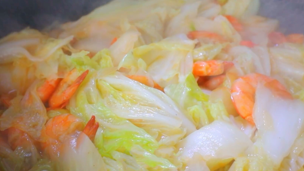 图片[5]-【大虾炖白菜】做法步骤图 营养又解馋 上桌连汤汁都不剩-起舞食谱网
