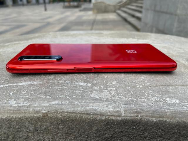 华为nova6，华为nova6全网通5g手机（拿它和荣耀V30比差价）
