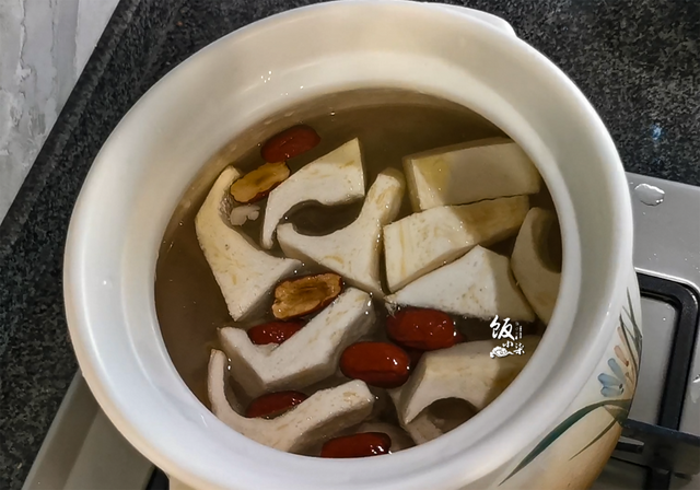 榴莲壳有什么用，榴莲壳有什么作用和用途（爱吃榴莲的快收藏了）