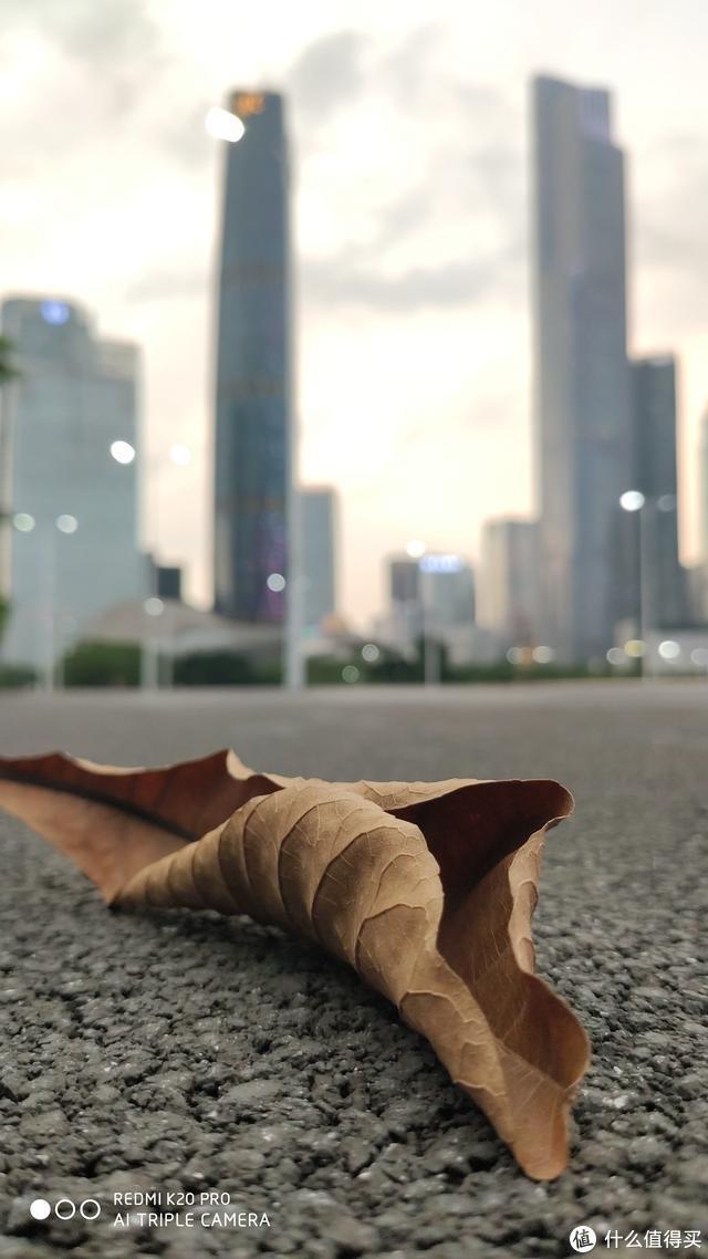 红米k20pro屏幕（请取下有色眼镜来看Redmi）