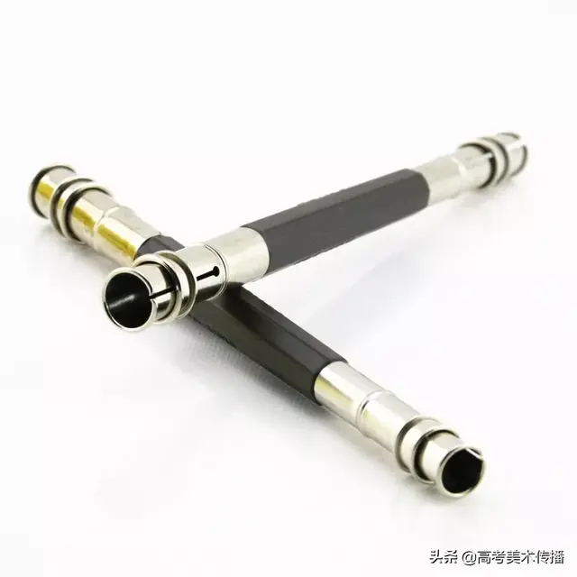 素描工具准备，入门素描需要的工具（素描工具的准备与选择！）