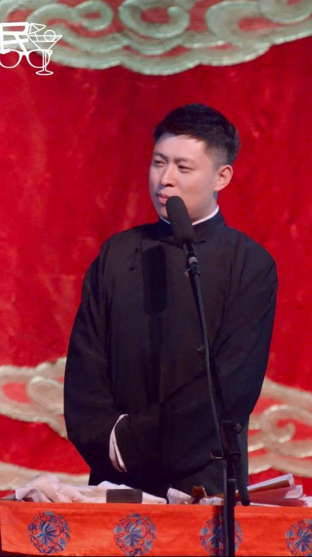 孟鹤堂，微信头像，孟鹤堂（老秦、李鹤东、张九南、孟鹤堂）