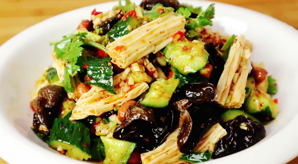 图片[1]-【凉拌腐竹】做法步骤图 下酒又下饭 连吃3天不腻-起舞食谱网