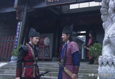 女神捕铁飞花电影顺序，神捕铁飞花系列顺序（智勇双全女神捕铁飞花系列电影）