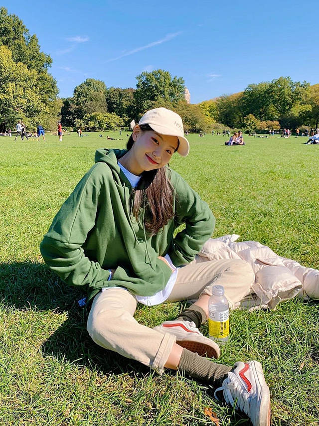 矮个子服装搭配图片，矮个子女生成熟穿搭（小个子照着穿美爆整个冬天）