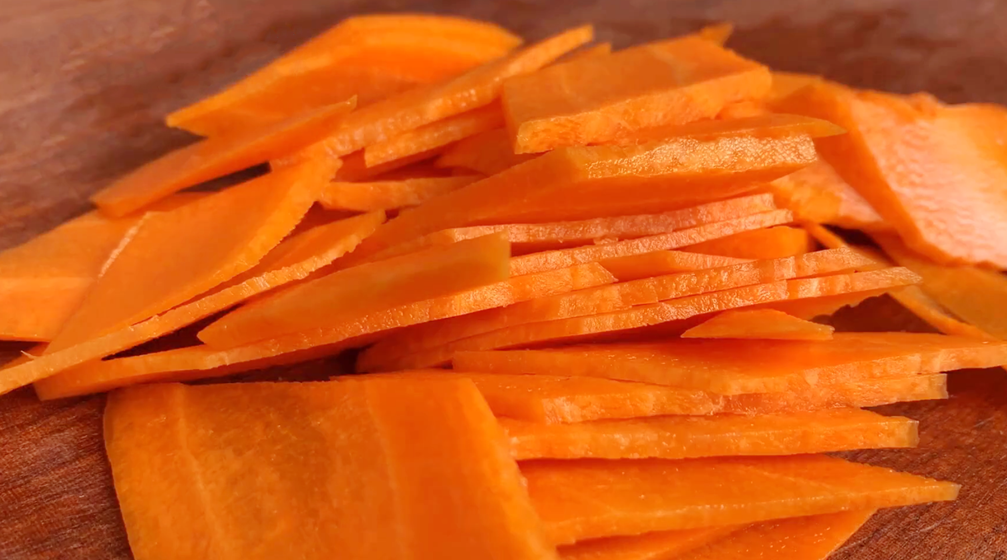 圖片[3]-【春筍炒臘肉】做法步驟圖 沒有一點苦味 出鍋脆嫩入味-起舞食譜網