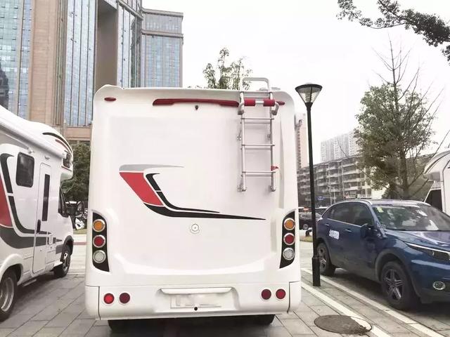 Paradise微信昵称（伊甸园）网名，Paradise微信昵称（伊甸园）微信昵称（你缺一辆亚铛YDY5040御风）