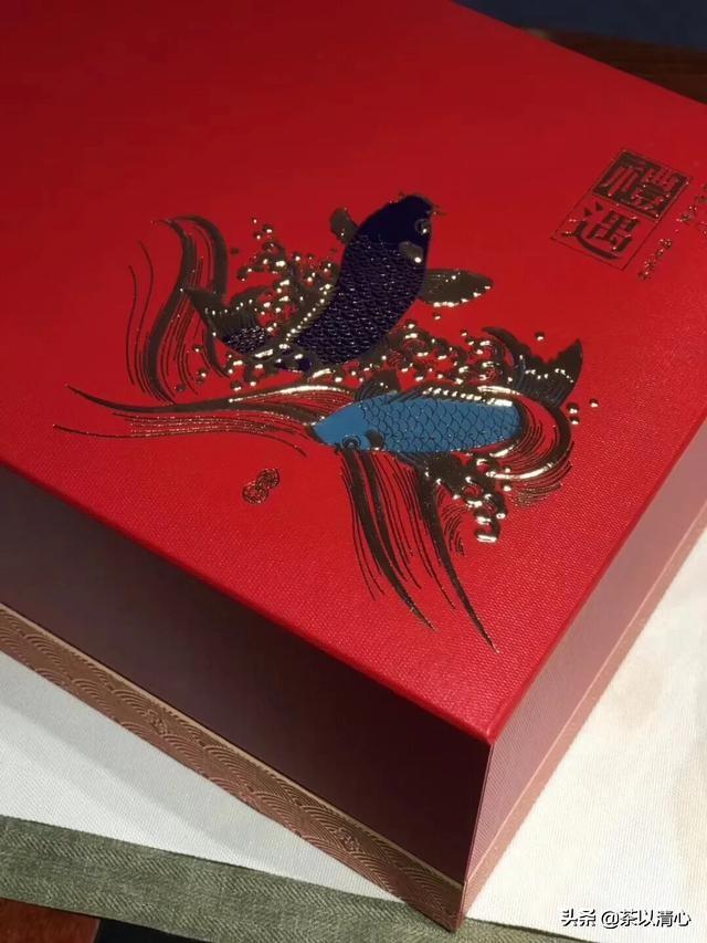 滇红名茶是红茶吗，滇红名茶是红茶吗还是绿茶（1940年云南红茶统一改称“滇红”）
