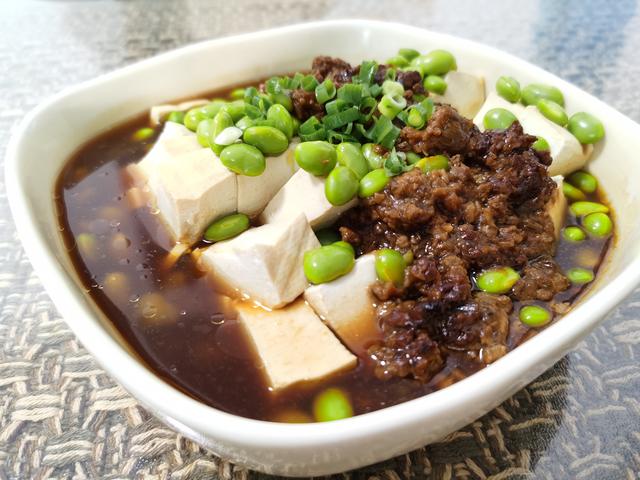 油麦菜炒鸭蛋窍门，油麦菜炒蛋的做法大全（蒸一条鱼炒三个菜）