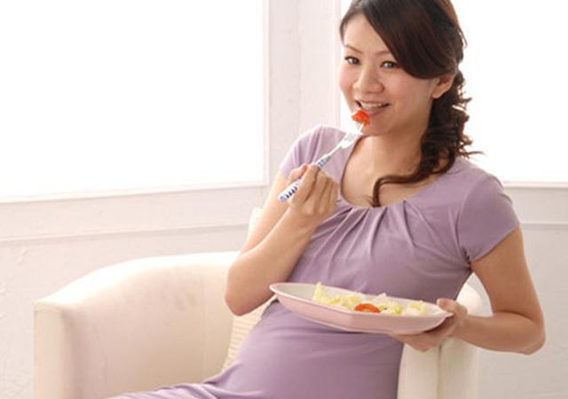 孕妇可以吃杏子吗?孕中期，孕妇可以吃杏吗中期（这5种水果吃多反而不好）