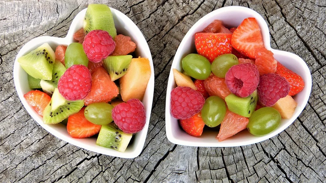 血糖高的人适合吃什么水果最好，血糖高吃什么水果好（高血糖人群如何选择水果）