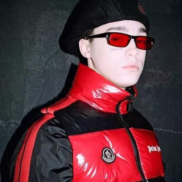 纹身男头像微信，纹身男头像（Trautvein脸上有Wake）