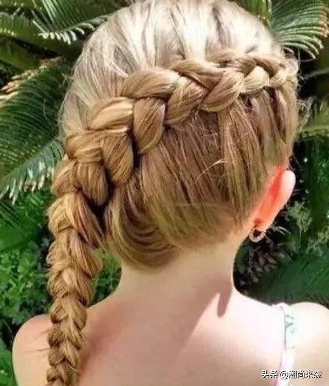 新手最简单的儿童编发，儿童编发简单又好看（宝宝头发怎么扎好看又简单）